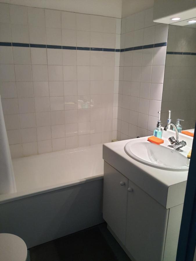 Studio Dans Residence Pour Location Courte Duree Et Etudiants Parking Gratuit Gières エクステリア 写真