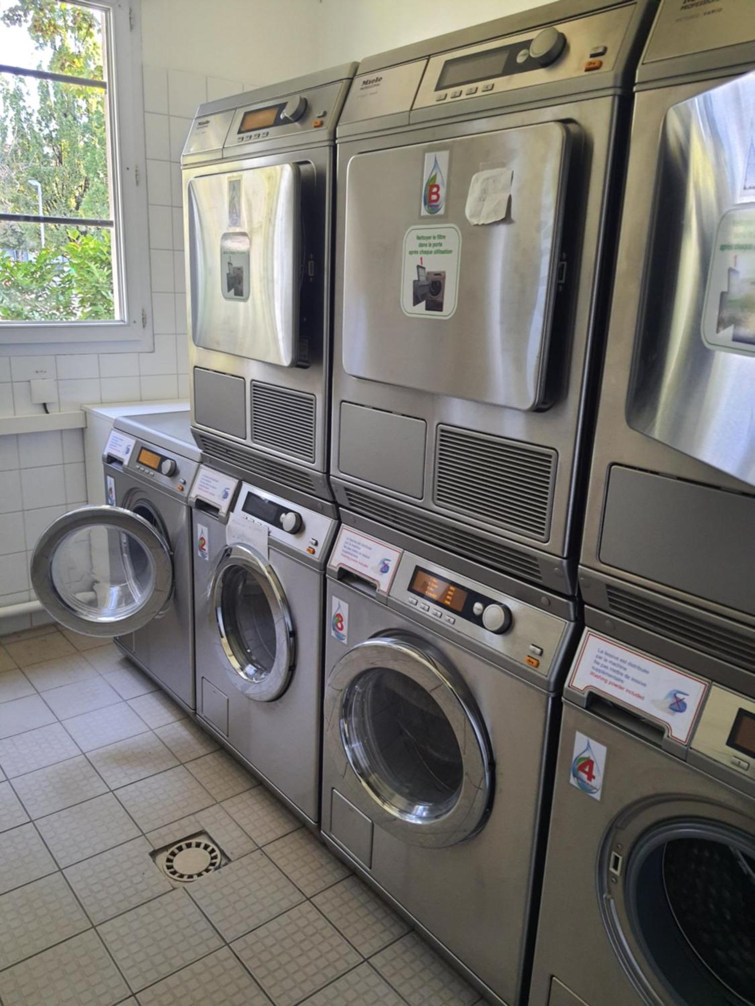 Studio Dans Residence Pour Location Courte Duree Et Etudiants Parking Gratuit Gières エクステリア 写真